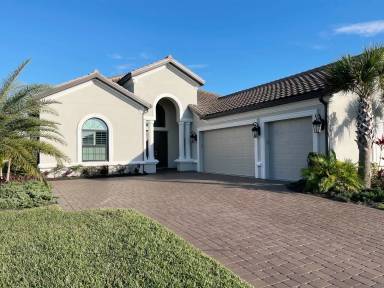 Main picture of 9408 Rapallo St