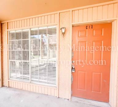 Main picture of 800 N Clay St