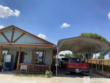Main picture of 303 E Rice St