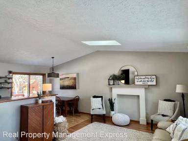 Main picture of 27033 Revilo Pl