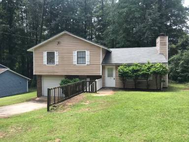 Main picture of 205 Doe Run Dr