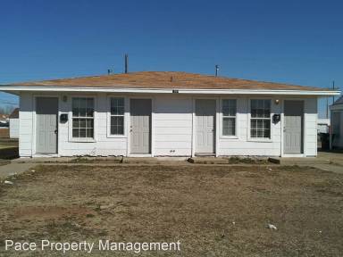 Main picture of 1004 N Lake St