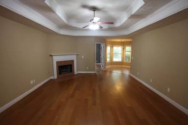 Main picture of 1704 Stone Pointe Dr