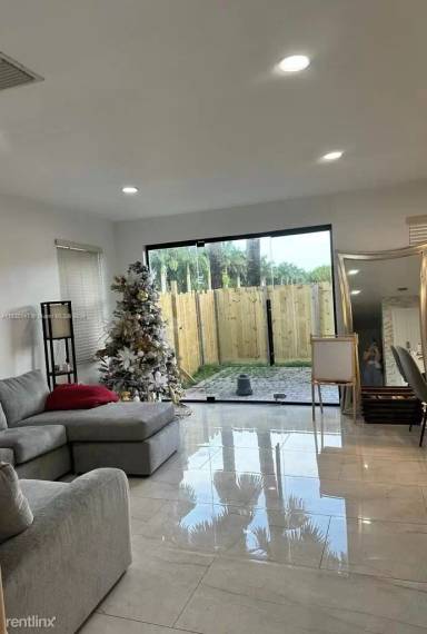 Main picture of 23421 SW 112th Ct