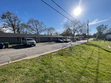 Main picture of 220 Kentucky Ave