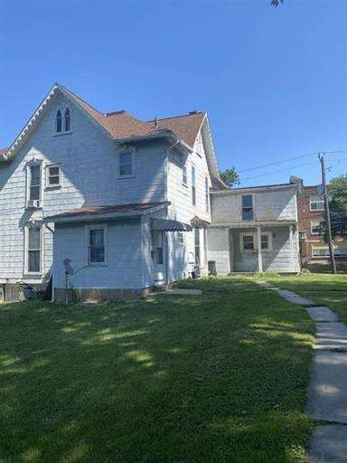 Main picture of 445 E Jackson St