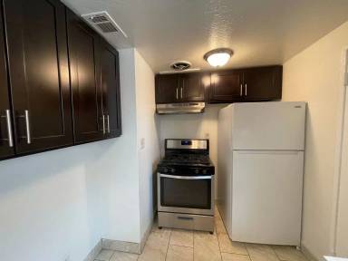 Main picture of 1011 Western Ave