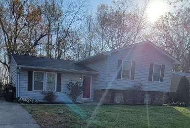 Main picture of 9115 Honeysuckle Dr