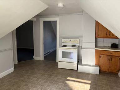 Main picture of 58 Dwight St