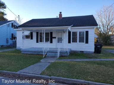 Main picture of 203 Queen St