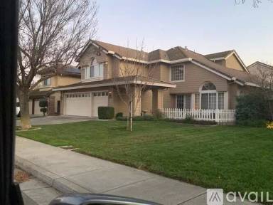 Main picture of 1266 Eagle St
