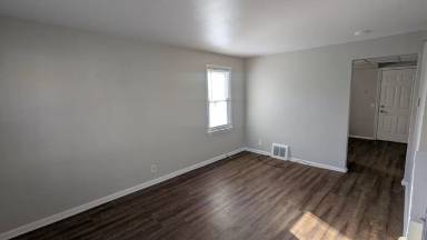 Main picture of 1341 20th St NE