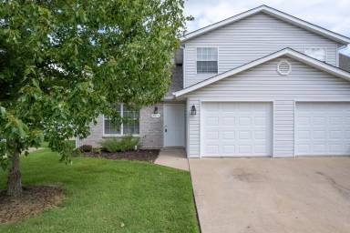 Main picture of 2614 Northampton Dr