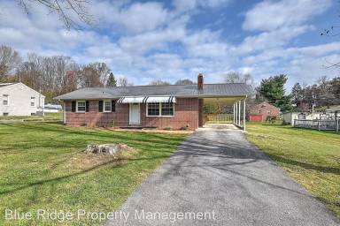 Main picture of 114 Blackburn Dr