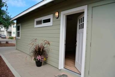 Main picture of 2402 Buena Vista Cir