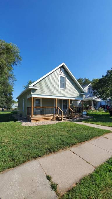 Main picture of 3028 Y St