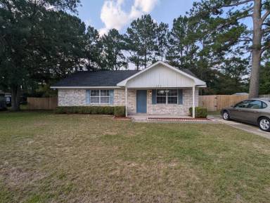 Main picture of 177 Sheila Dr