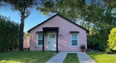 Main picture of 501 E Paris St