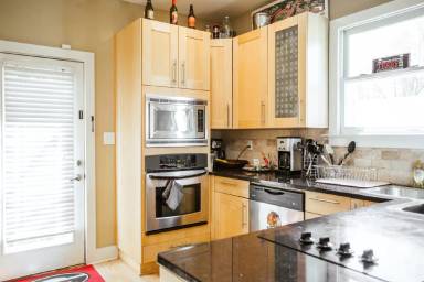 Main picture of 178 First St