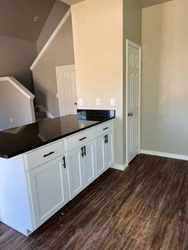 Main picture of 2553 W Harold St