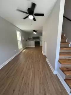 Main picture of 2411 Aubry St