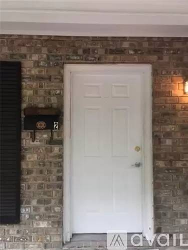 Main picture of 910 S Chestnut St