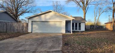 Main picture of 1007 N Roselawn Dr
