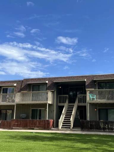 Main picture of 806 Stone Mountain Dr