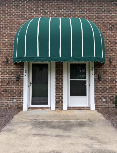 Main picture of 209 S Lincoln St