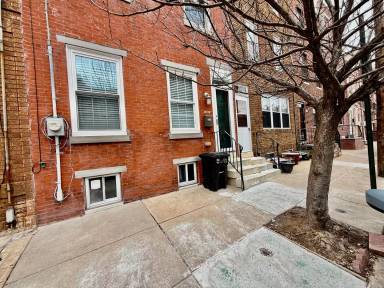 Main picture of 831 Mountain St