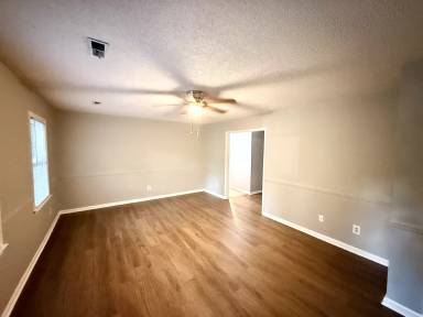 Main picture of 477 Huntingridge Rd