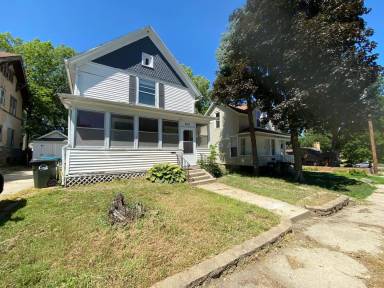 Main picture of 610 N 12th St