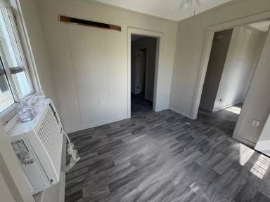 Main picture of 127 Nancy Ln