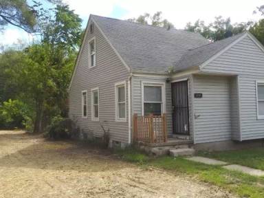 Main picture of 18100 Vaughan St