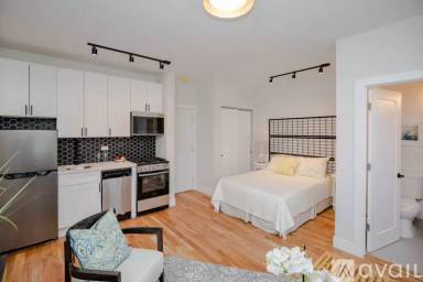 Main picture of 4236 N Kenmore Ave