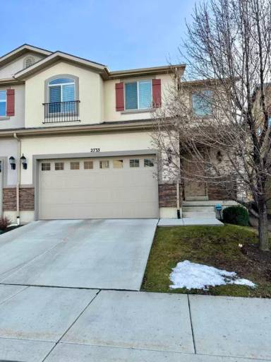 Main picture of 2733 W Maple Dr