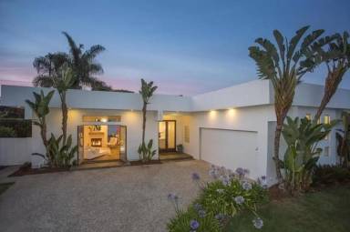 Main picture of 1642 Shoreline Dr