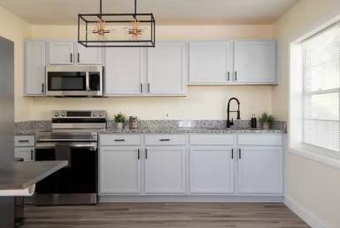 Main picture of 2706 W Tyson Ave