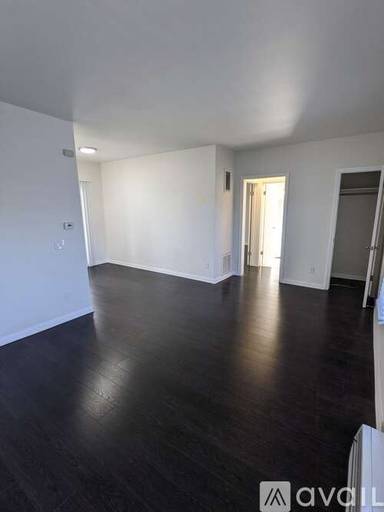 Main picture of 5535 Carlton Way