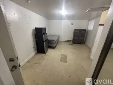 Main picture of 4617 N Broad St