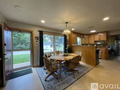 Main picture of 2018 Greenbriar Cir