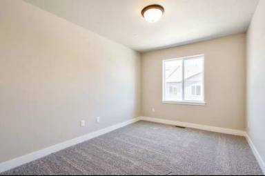 Main picture of 6933 4th Street Rd
