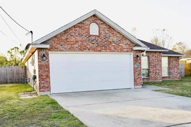 Main picture of 5860 Perrell Ln