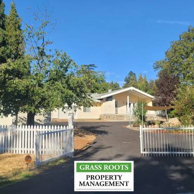 Main picture of 10937 Canyon View Dr