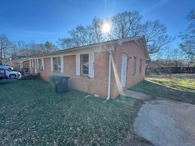 Main picture of 128 Woodland Ave