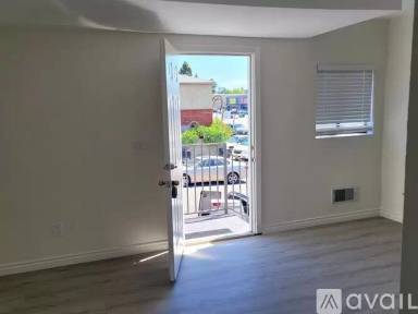 Main picture of 6198 University Ave
