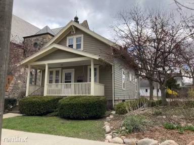 Main picture of 437 S 4th Ave