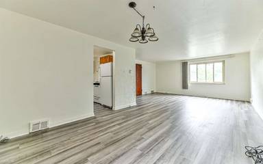 Main picture of 107 Lenox Ave