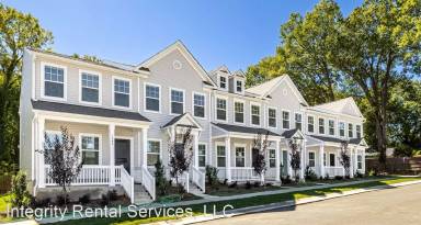 Main picture of 104 Grover Ct