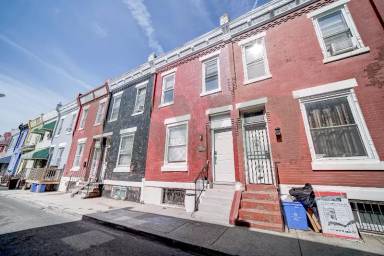 Main picture of 2452 N Patton St